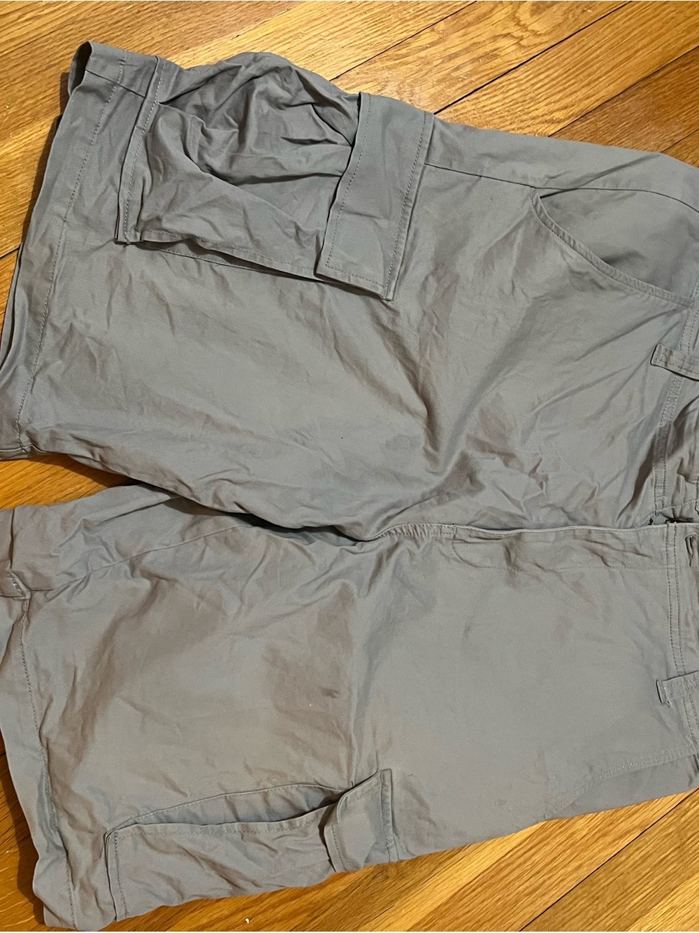 Saddlebred Men's Gray Cargo Pants with Side Pockets